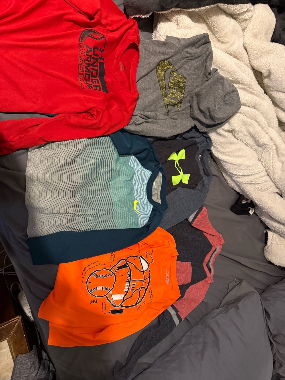Under Armour Red Boys' Long Sleeve Performance Tops